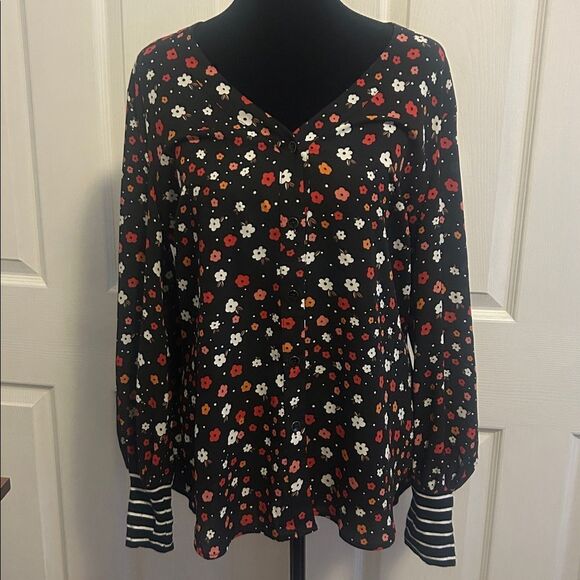 CAbi Style 3957 Black Top with Vibrant Floral Pattern - Picture 2 of 8